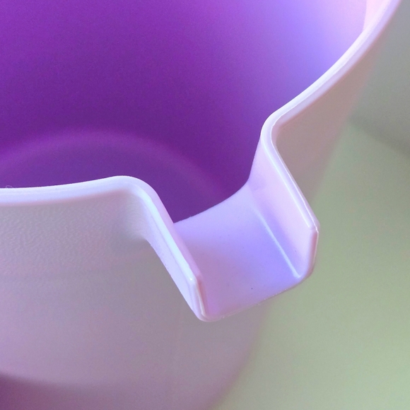 NWOT Tupperware 2 Quart Pitcher w Lid, RARE Lavender/Pink, Heritage Collection - Picture 5 of 7